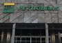 Perto de anunciar nova política de preços, Petrobras tem margem para baratear gasolina em R$ 0,35