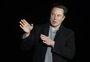Idosa perde R$ 150 mil após ser enganada por falso Elon Musk