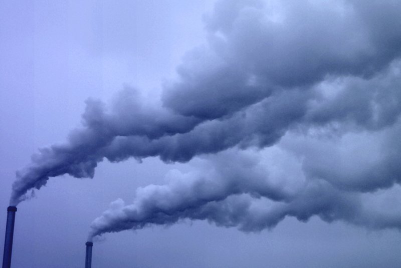 refinaria - fumaça - fábrica - cana-de-açúcar - canal rural - ambiente - poluição - aquecimento global