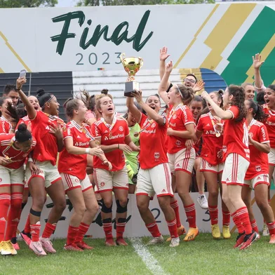Inter é bicampeão do Gauchão Feminino sub-17<!-- NICAID(15594887) -->