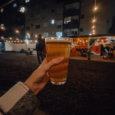 brita, cidade baixa, destemperados, bar, porto alegre, drink, cerveja, hambúrguer<!-- NICAID(14814204) -->