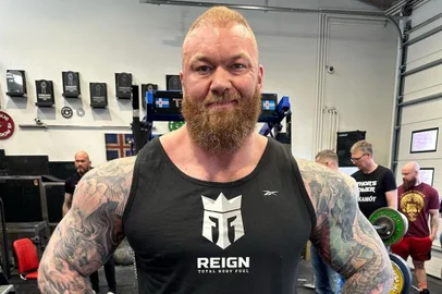 O ator islândes Hafthor Bjornsson, que interpretou o personagem Gregor Clegane, em "Game of Thrones", pratica halterofilismo<!-- NICAID(15404479) -->