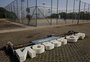 Após enchente, quadras da orla do Guaíba seguem interditadas e equipamentos ao ar livre são reinstalados 