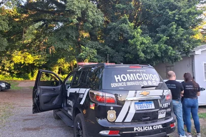 Viatura da Polícia Civil<!-- NICAID(16209789) -->