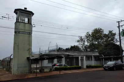 Presídio de Sarandi isola detentos após suspeita de epidemia de tuberculose<!-- NICAID(16046669) -->
