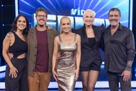 Xuxa e Junno Andrade enfrentam FÃ¡bio Porchat e Priscilla Castello Branco no 'VÃ­deo Game' especial.  *** Local Caption *** leonardop - D:PreEdicaoLÃ©o RosarioAno 2025Abril60 AnosVideo gameEDIt<!-- NICAID(16025074) -->