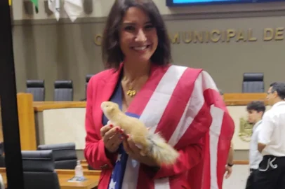 Comandante Nádia celebra vitória de Donald Trump na Câmara Municipal<!-- NICAID(15908683) -->