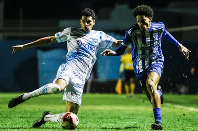 Glória venceu o Esportivo por 2 a 1, pela Divisão de Acesso, 8ª rodada da primeira fase. Jogo no Altos da Glória, em Vacaria.<!-- NICAID(16357530) -->