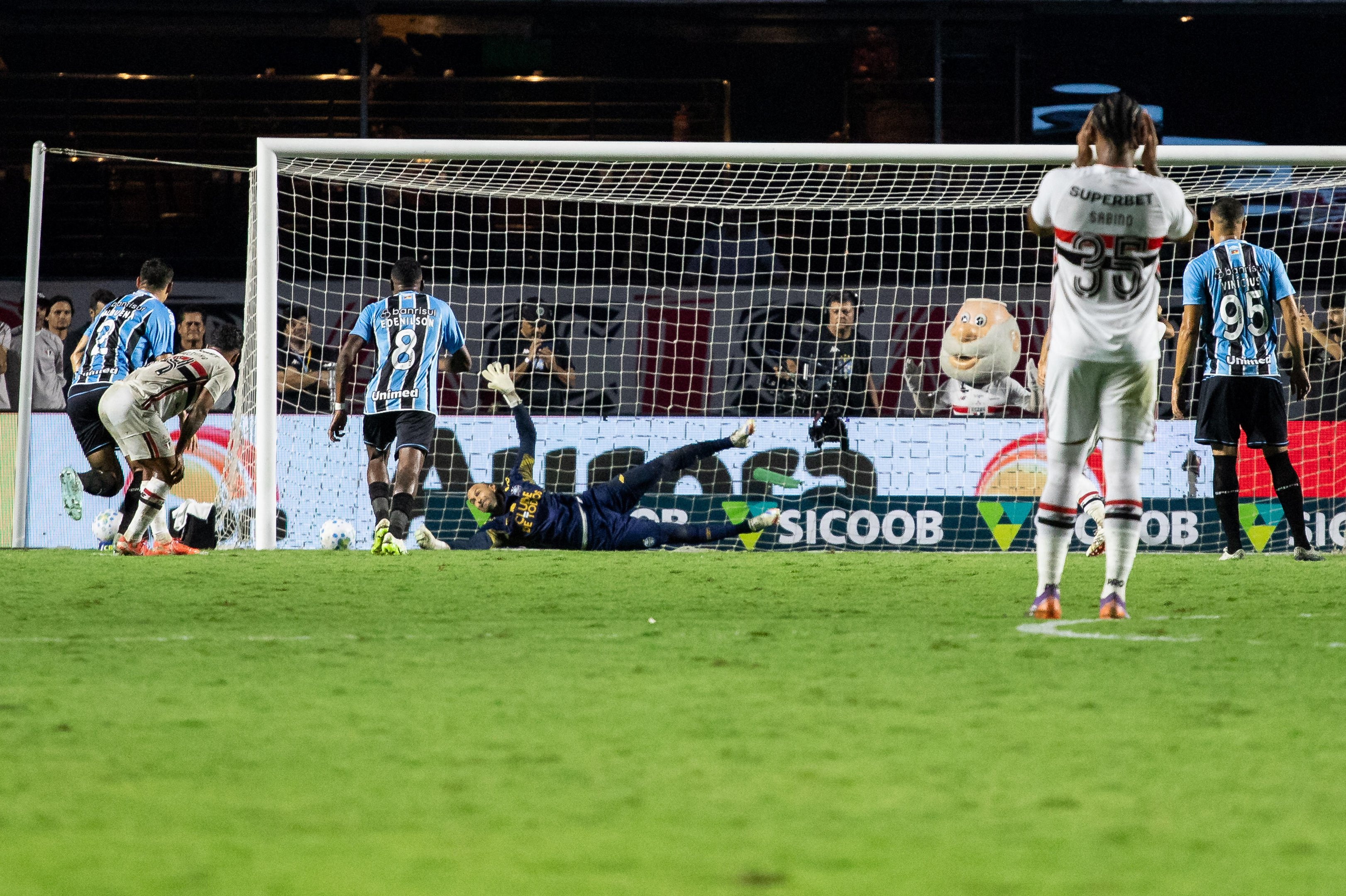 Tr&ecirc;s motivos para a derrota do Gr&ecirc;mio para o S&atilde;o Paulo