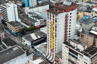 Hotel Manta irá a leilão nesta quarta feira. <!-- NICAID(16386090) -->