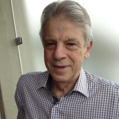 Zeniro Sanmartin morreu em 25 de setembro, aos 86 anos, em Porto Alegre. Médico oftalmologista, dedicou mais de seis décadas ao cuidado da visão de milhares de pacientes.<!-- NICAID(16151237) -->