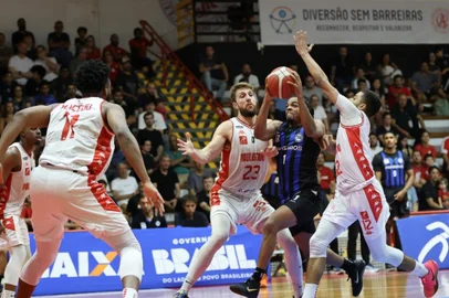 Wilian Oliveira / CA Paulistano/Divulgação Davis Sloan, basquete, NBB, Pinheiros