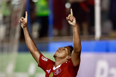 PORTO ALEGRE, RS, BRASIL, 15-01-2026: Campeonato Gaúcho 2026. Pela segunda rodada do Gauchão, o Internacional enfrenta o Monsoon, no Estádio Francisco Noveletto, o Zequinha, no Passo D’Areia. Foto: Jeff Botega/Agência RBS<!-- NICAID(16205082) -->