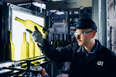 Começa a funcionar nesta segunda-feira (8), em Caxias do Sul, o centro de distribuição da O-I Glass, multinacional de embalagens de vidro com sede nos Estados Unidos<!-- NICAID(16181705) -->