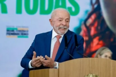 Lula assina novos decretos sobre atuação de big techs no Brasil<!-- NICAID(16289071) -->