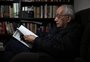 "Eu sou dos resistentes": aos 89 anos, crítico recém-aposentado segue indo ao cinema e ignora streaming