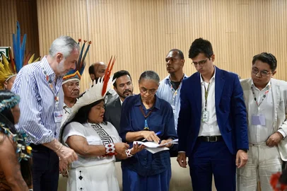 Fernando Donasci / MMA Após manifestação, indígenas Munduruku se reúnem com presidência da COP e ministras do governo federal<!-- NICAID(16167484) -->