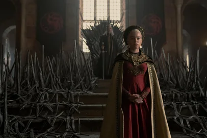 Milly Alcock  interpreta Rhaenyra Targaryen  em "A Casa do Dragão"<!-- NICAID(15183455) -->