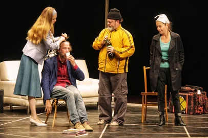 Em uma apresentação única, a peça teatral "Toc - Uma comédia obsessiva compulsiva" volta para Caxias do Sul no dia 14 de junho, às 20h, no Teatro Municipal Pedro Parenti. Os ingressos ainda estão à venda a partir R$ 100. <!-- NICAID(16055124) -->