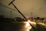 Número de clientes sem energia elétrica diminui para ao menos 96 mil no RS