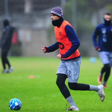 CAXIAS DO SUL, RS, BRASIL, 16/06/2023. Treino do Caxias no CT Baixada Rubra Vanderlei Bersaghi. O Caxias está disputando a série D do Campeonato Brasileiro. Na foto, zagueiro Lucão. (Porthus Junior/Agência RBS)Indexador:                                 <!-- NICAID(15458636) -->