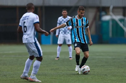 São José x Grêmio - Copa FGF - 4/10/2023Fotos: Renan Jardim / Grêmio FBPANa foto: Gustavinho<!-- NICAID(15606863) -->