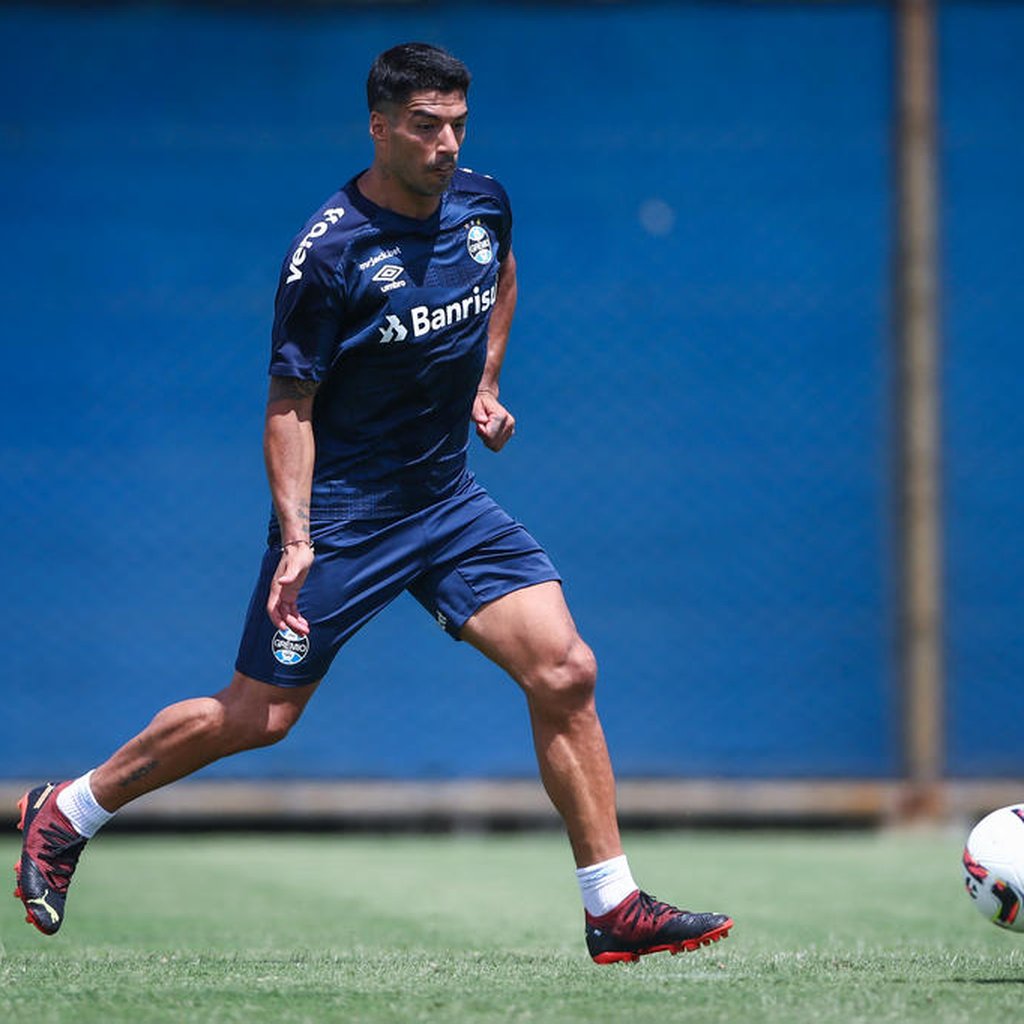 Grêmio goleia Novo Hamburgo em jogo-treino