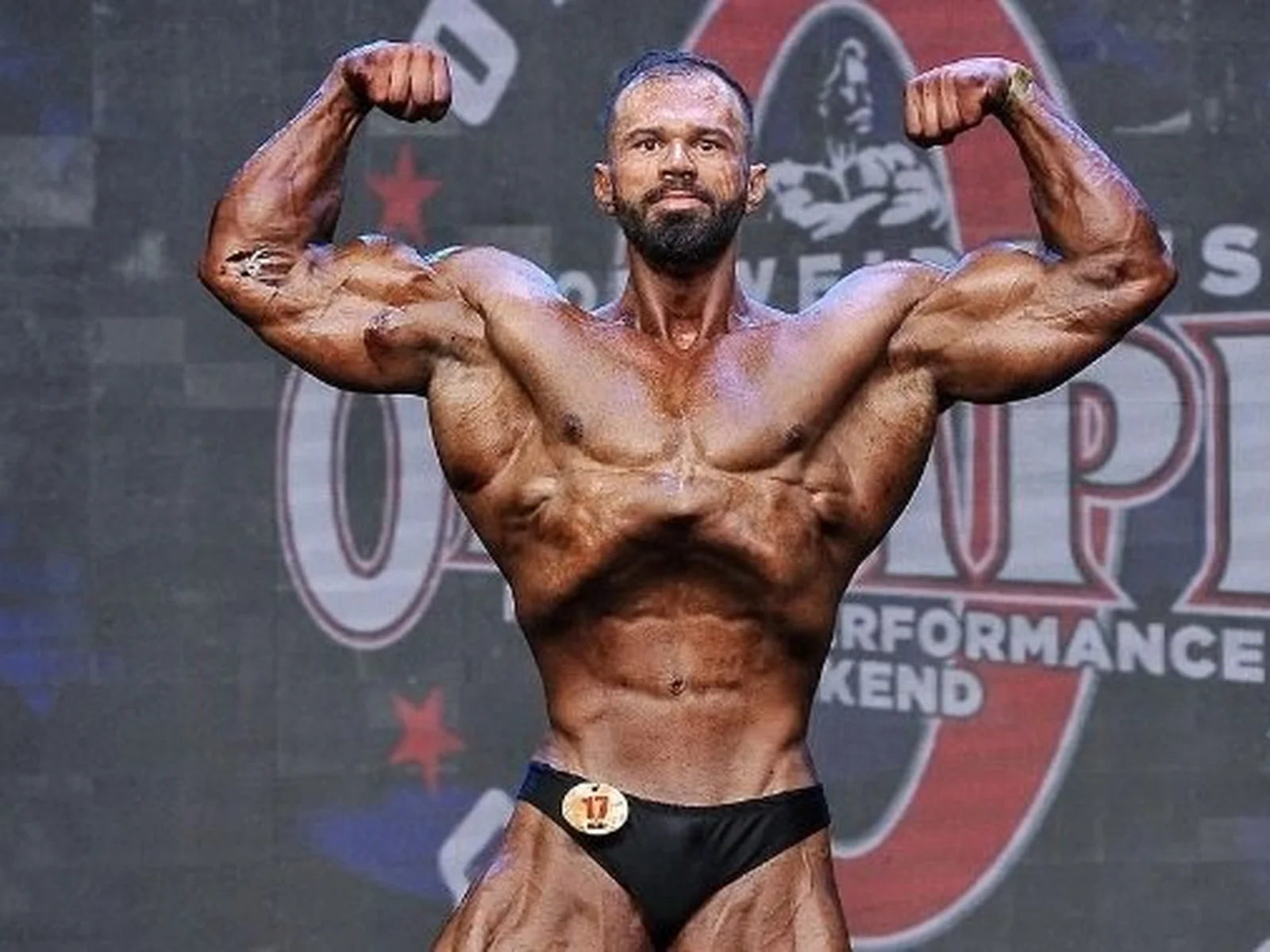 Imagem ilustrativa sobre Morre Dwayne Quamina, ex-top 10 do Mr. Olympia, aos 40 anos; Ramon Dino 'para' Times Square às vésperas da competição