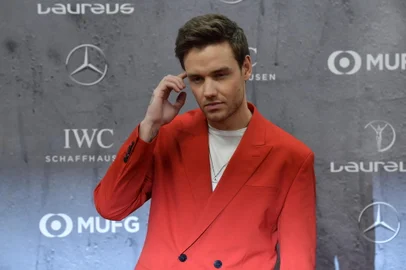 English singer and songwriter Liam Payne poses on the red carpet prior to the 2020 Laureus World Sports Awards ceremony in Berlin on February 17, 2020. (Photo by Tobias SCHWARZ / AFP)Editoria: SPOLocal: BerlinIndexador: TOBIAS SCHWARZSecao: celebrityFonte: AFPFotógrafo: STF<!-- NICAID(15892166) -->