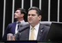 Após reuniões com Lula, Alcolumbre destrava pautas prioritárias do governo, incluindo o fim da escala 6x1