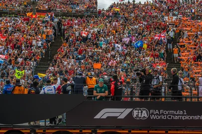 Spectators have taken their seats to watch the Formula One Hungarian Grand Prix at the Hungaroring circuit in Mogyorod near Budapest, Hungary, on August 3, 2025. (Photo by Ferenc ISZA / AFP)<!-- NICAID(16099607) -->