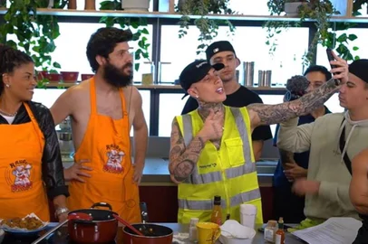 Mc Daniel se declara para Mel Maia durante entrevista: "Te amo"<!-- NICAID(15486372) -->