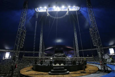 Desmontagem do Mirage Circus, que agora parte para temporada em Caxias do Sul. Fotos: Lauro Alves/Agencia RBS<!-- NICAID(15569813) -->