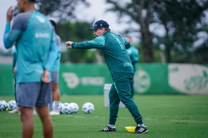 Treino do Juventude, com foco na Série A do Brasileirão. Na foto, o técnico Fábio Matias.<!-- NICAID(15994849) -->
