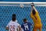 Espanha goleia na última rodada, mas se classifica em segundo lugar