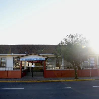 ESTAÇÃO, RS, BRASIL, 09-07-2025: Ataque a faca em escola municipal deixa uma criança morta e outras três pessoas feridas na manhã desta terça-feira (8), em Estação, no norte do Rio Grande do Sul. O crime ocorreu por volta das 10h na Escola Maria Nascimento Giacomazzi, no centro da cidade. Foto: Jefferson Botega/Agência RBSIndexador: jeff botega<!-- NICAID(16076353) -->