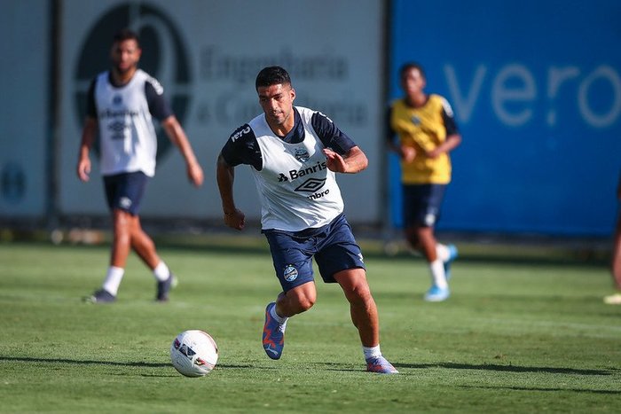 Com volta de Suárez, Renato encaminha Grêmio para enfrentar o Esportivo