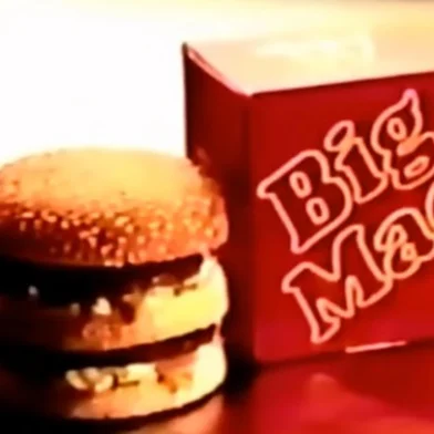 Print de comercial de TV do McDonald’s nos anos 1970 nos Estados Unidos.<!-- NICAID(16236271) -->