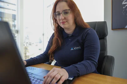 CAXIAS DO SUL, RS, BRASIL. 12-09-2025. Milene Grasselli, analista de inteligência de mercado da empresa Afianci, sobre Ciência de Dados.<!-- NICAID(16122814) -->