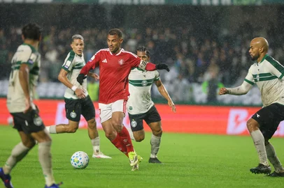 Campeonato Brasileiro de futebol 2026 - Coritiba x Internacional, no Estádio Couto Pereira em Curitiba.Indexador: ricardo duarte<!-- NICAID(16282014) -->