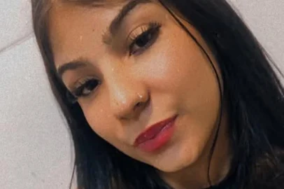 O corpo da adolescente Vitória Regina de Sousa, de 17 anos, foi encontrado em uma área de mata em Cajamar, na Grande São Paulo, após mais de uma semana desaparecida.<!-- NICAID(15989870) -->