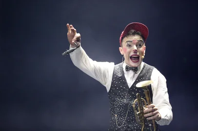 CAXIAS DO SUL, RS, BRASIL, 01/11/2023. Primeira apresentação do Mirage Circus, do ator Marcos Frota, em Caxias do Sul. (Bruno Todeschini/Agência RBS)<!-- NICAID(15586535) -->