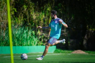 Juventude realiza pré-temporada para as competições de 2025. Na foto, centroavante Gilberto. <!-- NICAID(15947674) -->