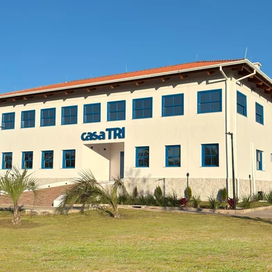 Casa reformada pela Fecomércio aolado da nova sede da FecomércioPertenceu à Varig, era estação de rádio<!-- NICAID(16083208) -->