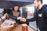 Festa de Santo Antônio tem distribuição de 50 mil pãezinhos em Bento Gonçalves<!-- NICAID(16058988) -->
