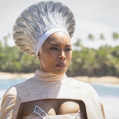Pantera Negra: Wakanda Forever , angela bassett , ramonda , Black Panther: Wakanda Forever , Marvel Studios , unit stillamonda , Danai Gurira , Okoye<!-- NICAID(15258761) -->