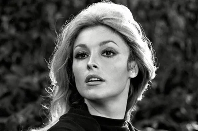 Sharon Tate no filme O Olho do Diabo (1966). Porta da casa onde a atriz foi assassinada pela família Mason irá a leilão.<!-- NICAID(15497562) -->