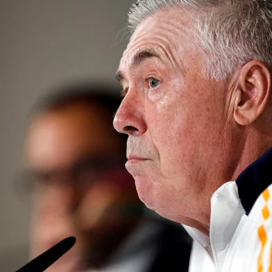 pReal Madrid's Italian coach Carlo Ancelotti gives a press conference on the eve of the Spanish league football match between FC Barcelona and Real Madrid CF, at Real Madrid Sports City in Valdebebas, in the outskirts of Madrid, on May 10, 2025. (Photo by OSCAR DEL POZO / AFP)<!-- NICAID(16035719) -->