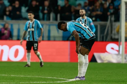 PORTO ALEGRE, RS, BRASIL, 10-08-2025: Grêmio recebe o lanterna do campeonato brasileiro, Sport Recife, pela 19ª rodada da competição, na Arena do Grêmio, em Porto Alegre. Foto: André Ávila/ Agência RBSIndexador: Andre Avila<!-- NICAID(16098631) -->