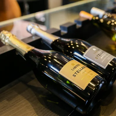 BENTO GONÇALVES, RS, BRASIL, 01/01/2025. Exportação de espumantes brasileiros cresce quase 30% em valor no primeiro semestre. Na foto, André Larentis - enólogo e diretor (Neimar De Cesero/Agência RBS)Indexador: Neimar De Cesero<!-- NICAID(16143592) -->